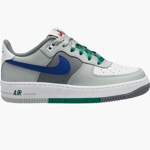 Nike Kids' Air Force 1 Sneaker. Size 13.5 kids